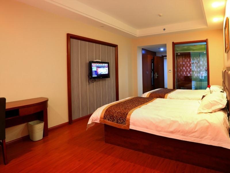 Greentree Inn Jiujiang Railway Station Business Hotel Екстер'єр фото
