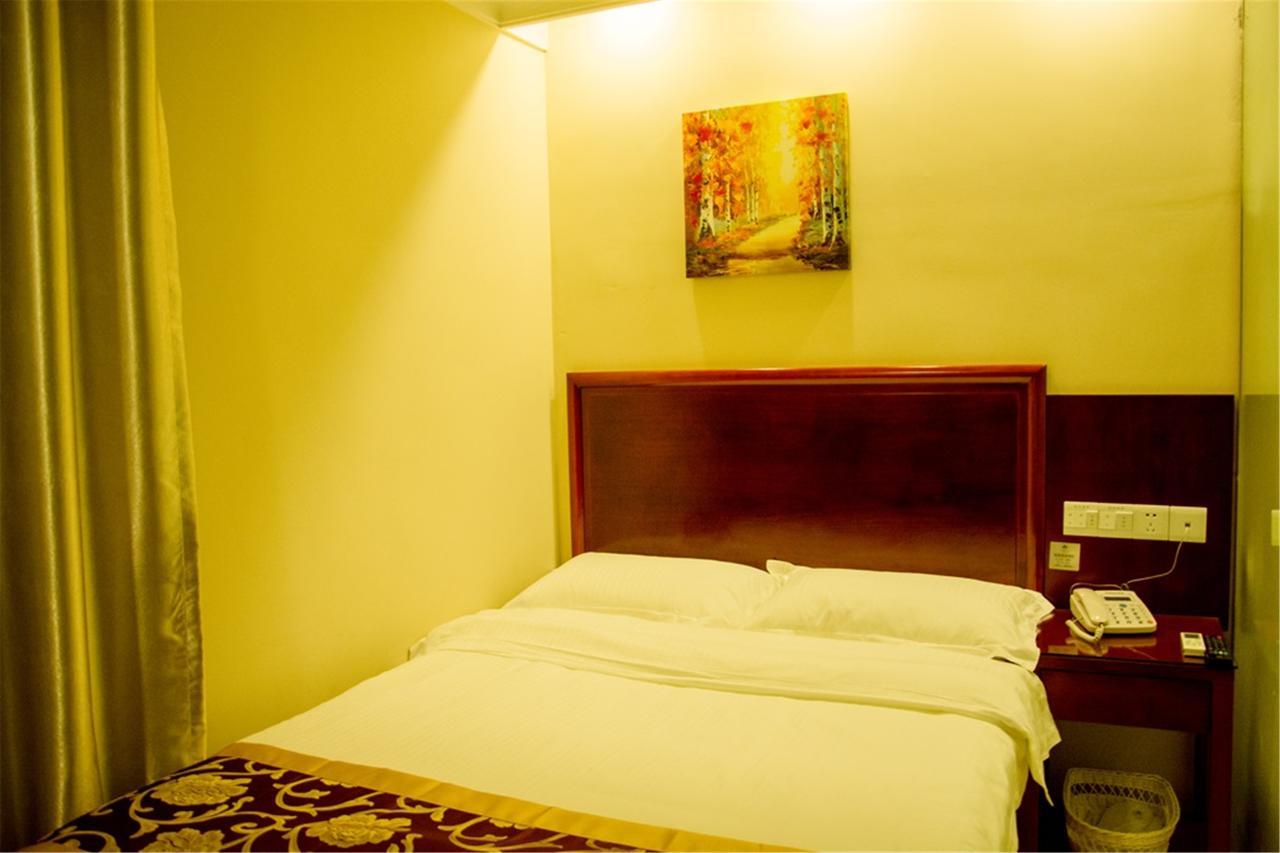 Greentree Inn Jiujiang Railway Station Business Hotel Екстер'єр фото
