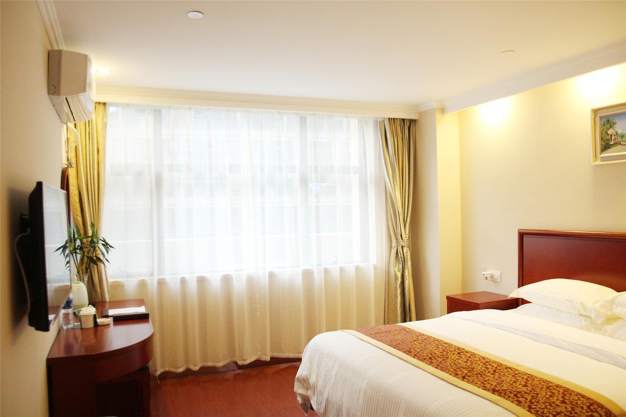 Greentree Inn Jiujiang Railway Station Business Hotel Екстер'єр фото