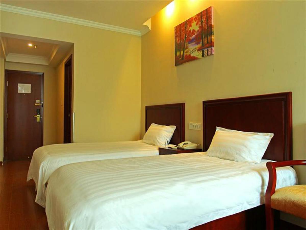 Greentree Inn Jiujiang Railway Station Business Hotel Екстер'єр фото